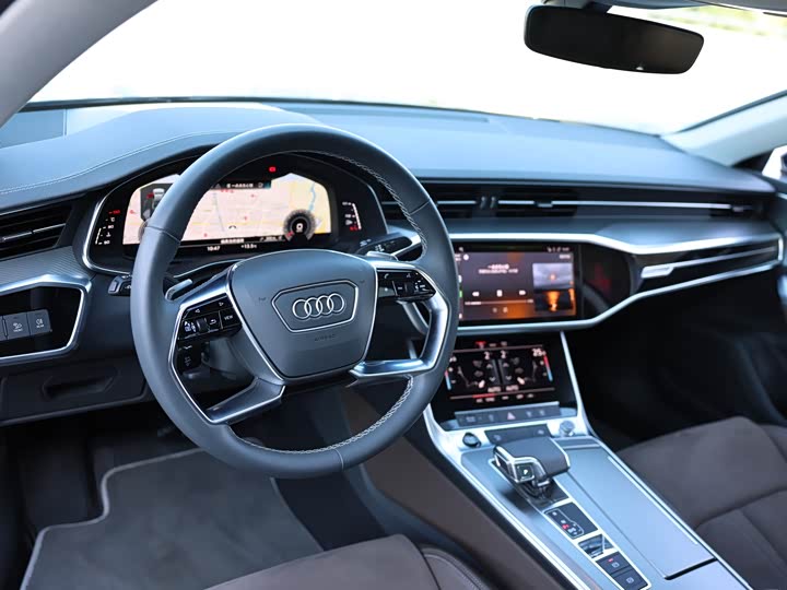 Фото 20 - Audi A7L