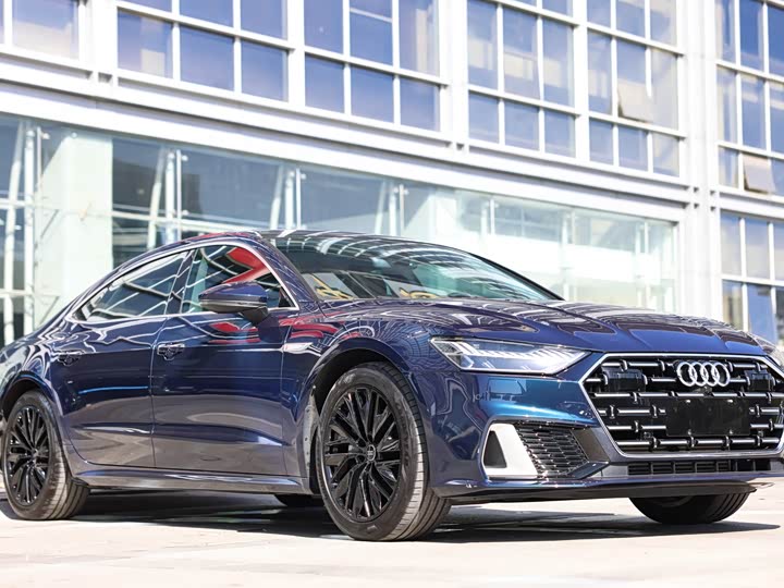 Фото 4 - Audi A7L