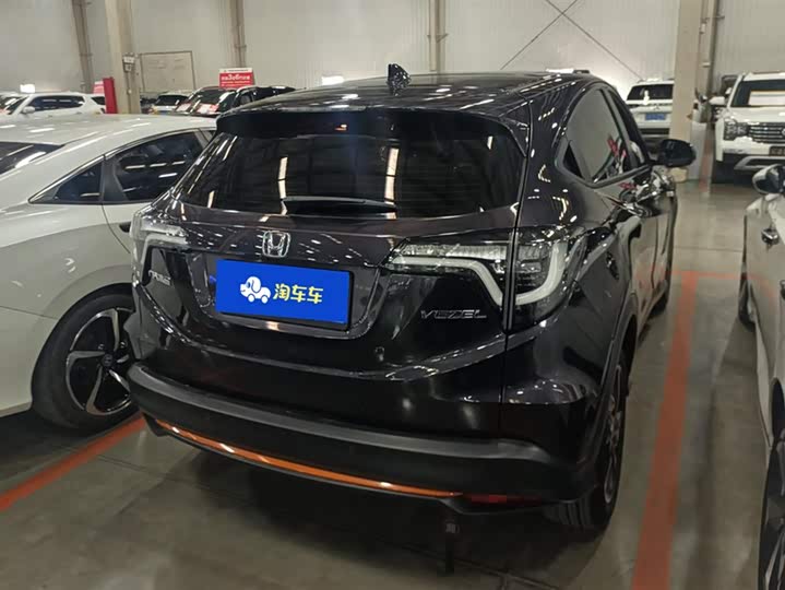 Фото 2 - Honda Vezel