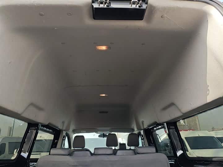 Фото 18 - Ford Transit