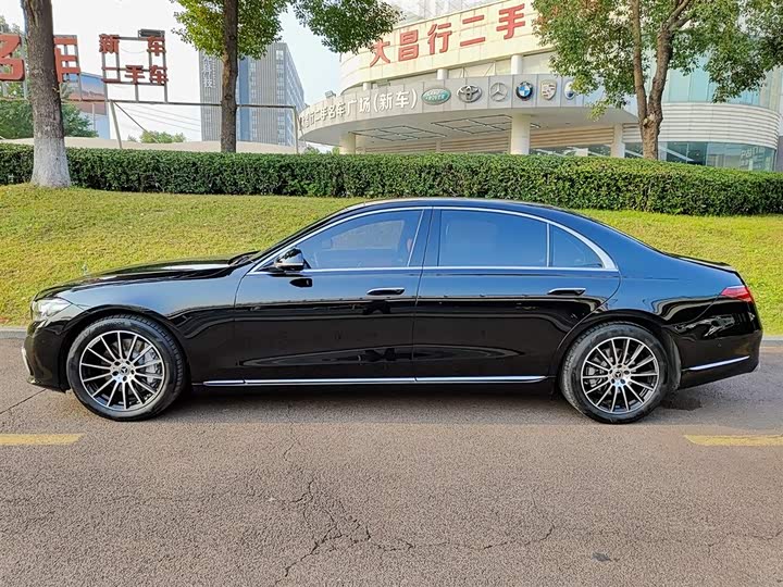 Фото 3 - Mercedes-Benz S-Class