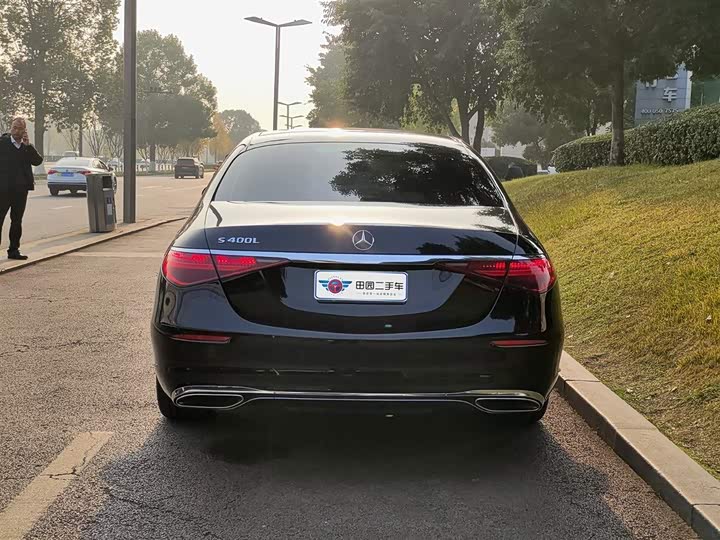 Фото 5 - Mercedes-Benz S-Class