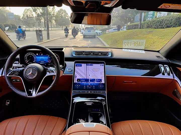 Фото 6 - Mercedes-Benz S-Class