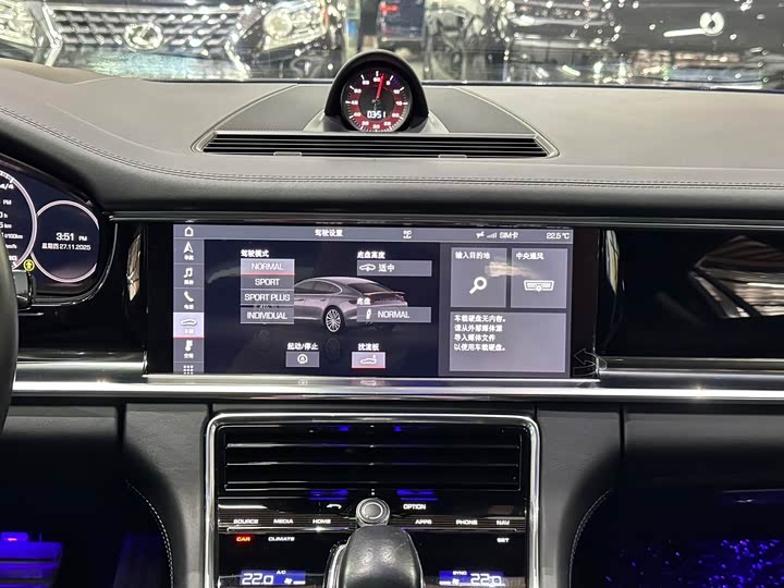 Фото 21 - Porsche Panamera