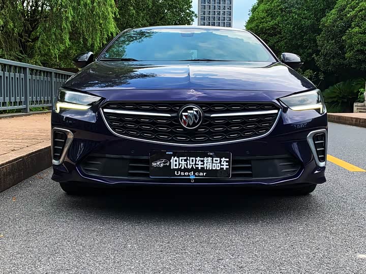 Фото 2 - Buick Regal