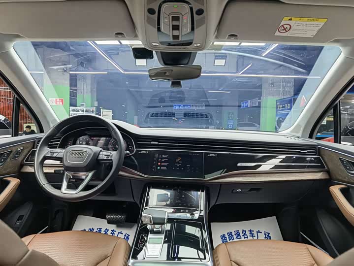 Фото 7 - Audi Q7