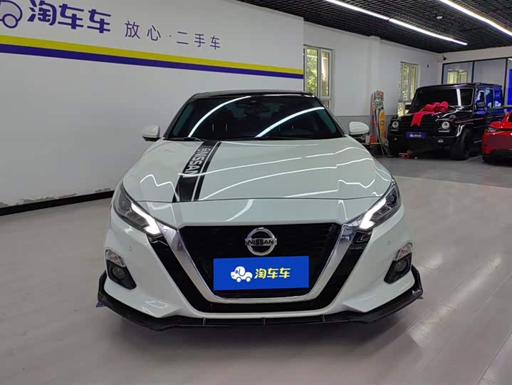 Фото 2 - Nissan Teana