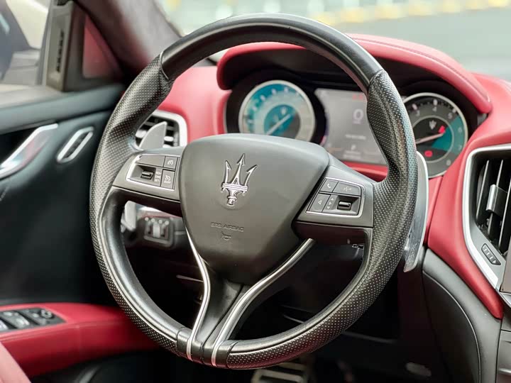 Фото 6 - Maserati Ghibli