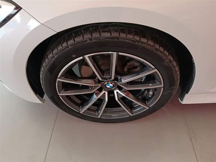 Фото 22 - BMW 3 Series