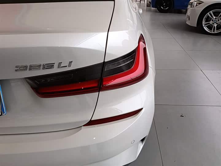 Фото 8 - BMW 3 Series