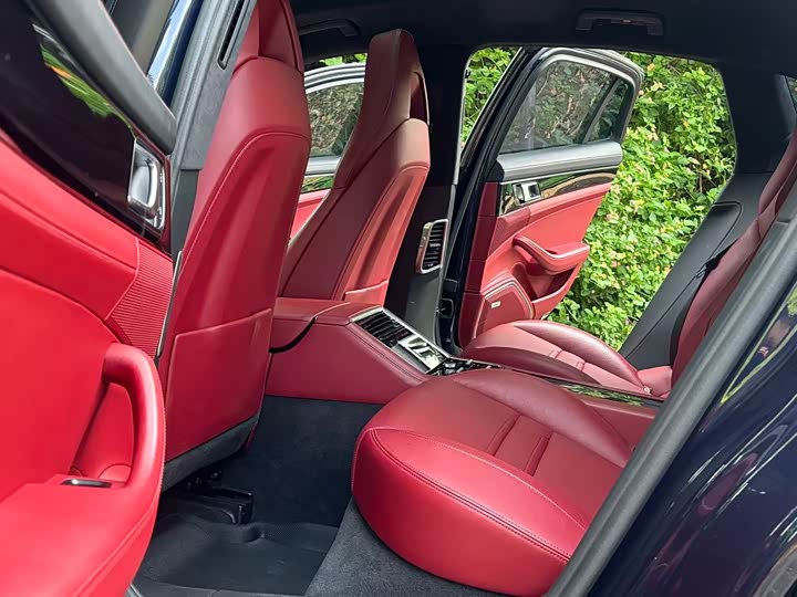 Фото 8 - Porsche Panamera