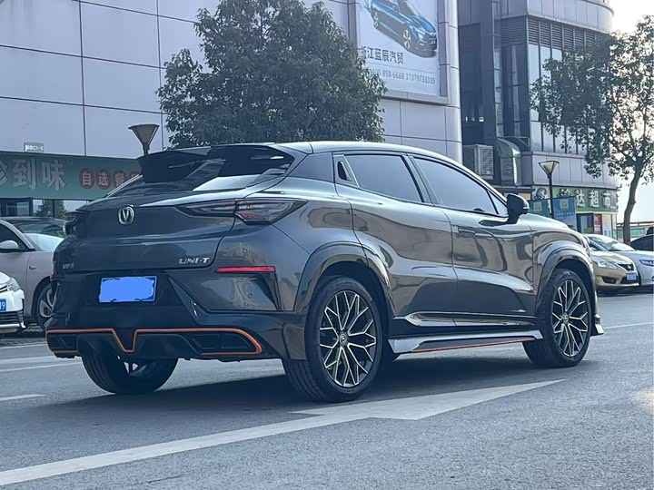 Фото 4 - Changan UNI-T