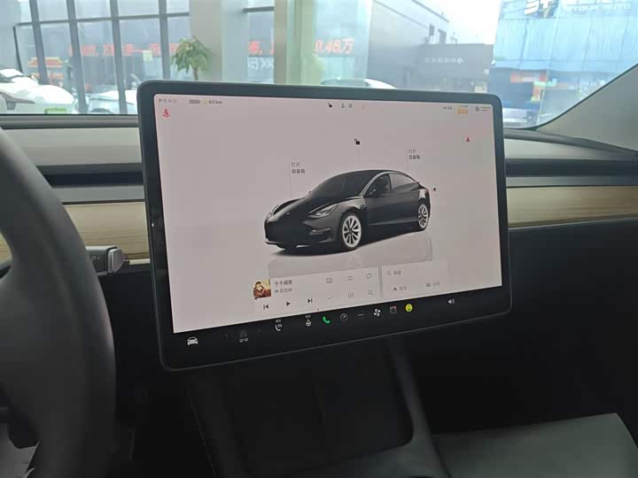 Фото 13 - Tesla Model 3