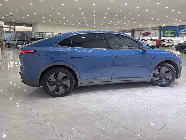 Фото 2 - Nio Onvo L60