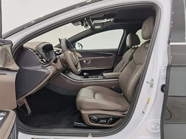 Фото 10 - BYD Han