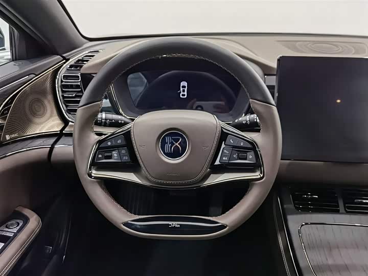 Фото 11 - BYD Han