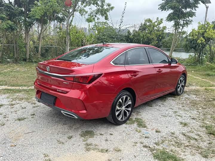 Фото 11 - Changan Eado Plus