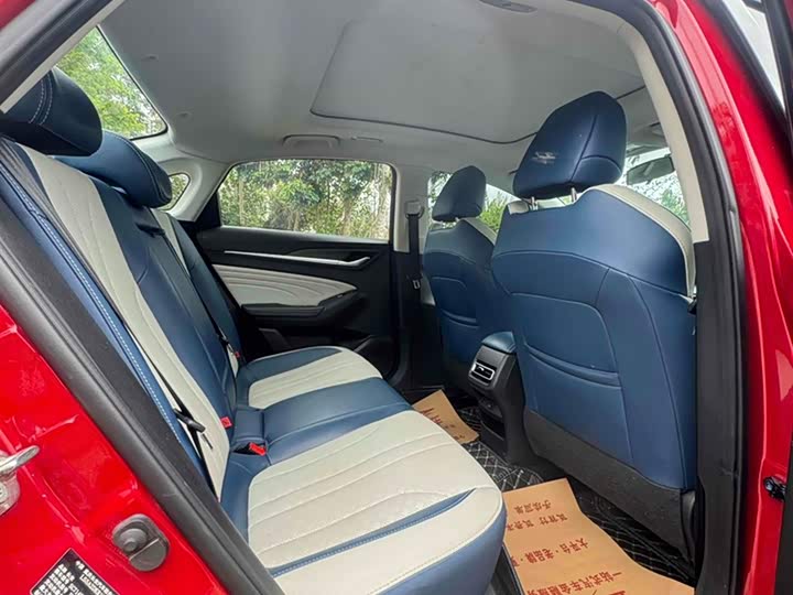 Фото 14 - Changan Eado Plus