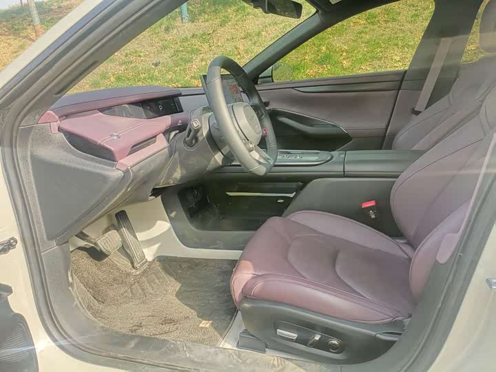 Фото 5 - Xiaomi SU7