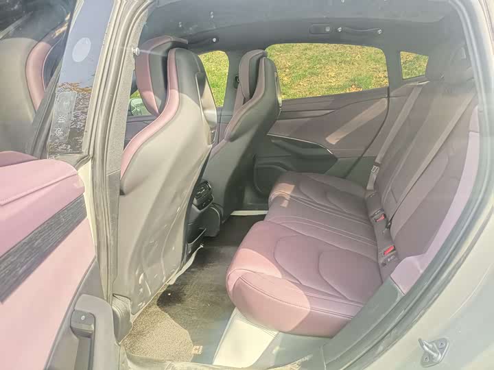 Фото 6 - Xiaomi SU7