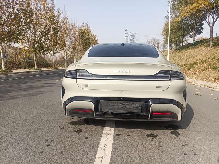 Фото 8 - Xiaomi SU7