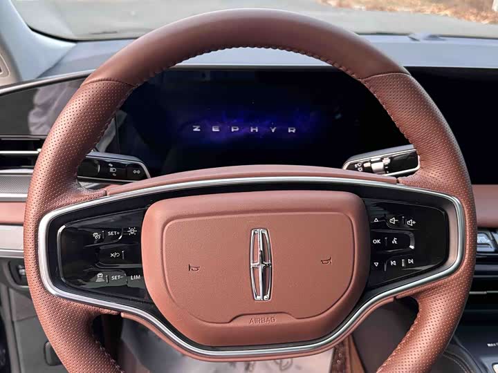 Фото 12 - Lincoln Z (Zephyr)