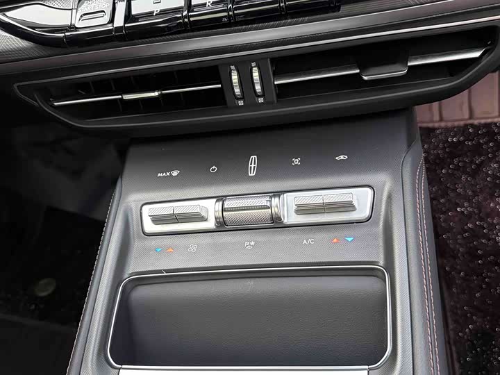 Фото 17 - Lincoln Z (Zephyr)