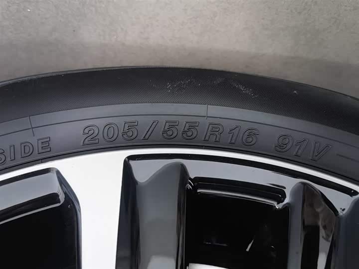 Фото 24 - Toyota Levin