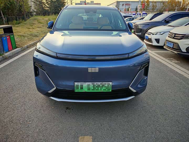 Фото 2 - Geely Galaxy Starship 7