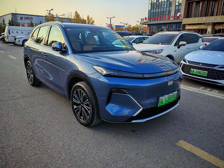 Фото 3 - Geely Galaxy Starship 7