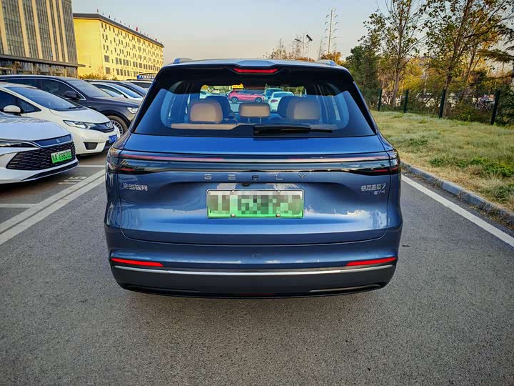 Фото 8 - Geely Galaxy Starship 7