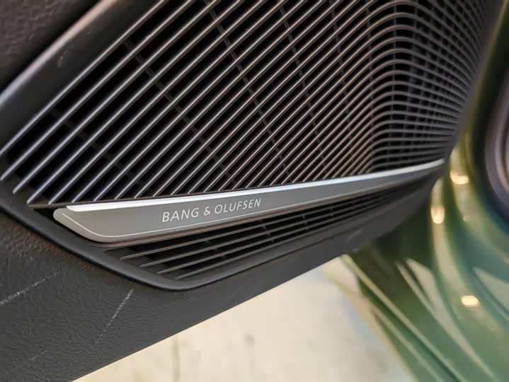 Фото 12 - Audi S4