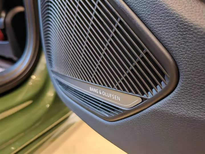 Фото 14 - Audi S4