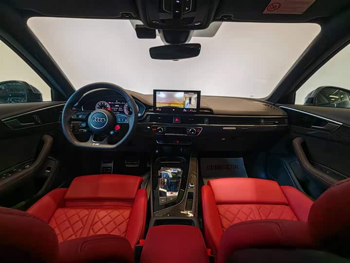 Фото 2 - Audi S4