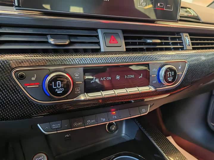 Фото 5 - Audi S4