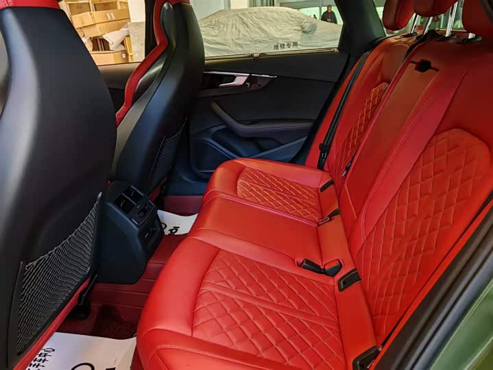 Фото 6 - Audi S4