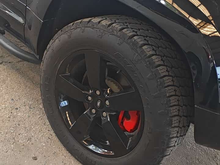 Фото 12 - Land Rover Defender