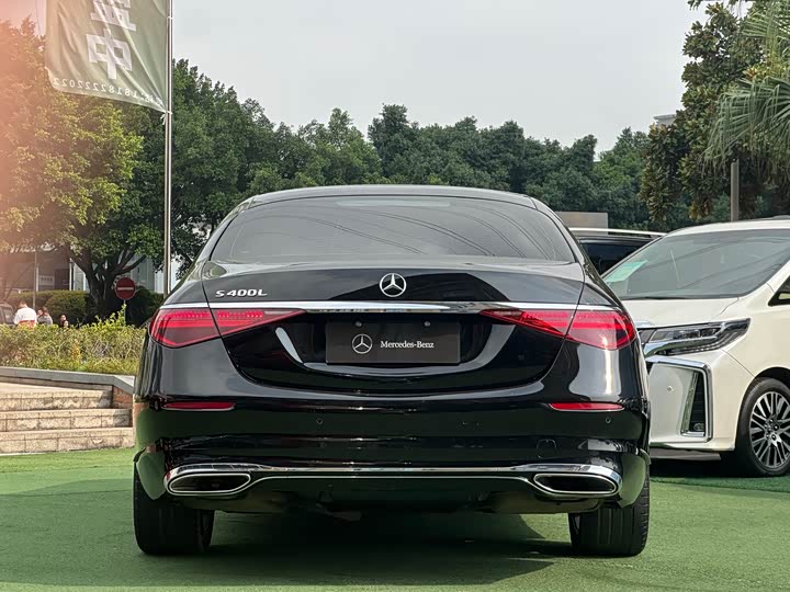 Фото 3 - Mercedes-Benz S-Class