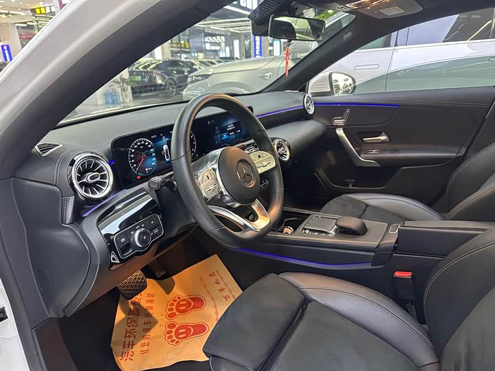 Фото 15 - Mercedes-Benz A-Class