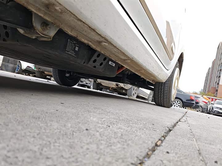 Фото 21 - Bestune Pony