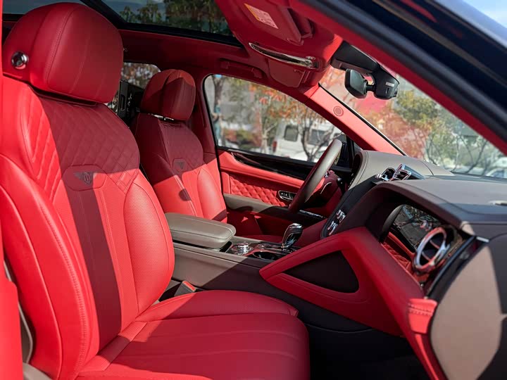 Фото 7 - Bentley Bentayga