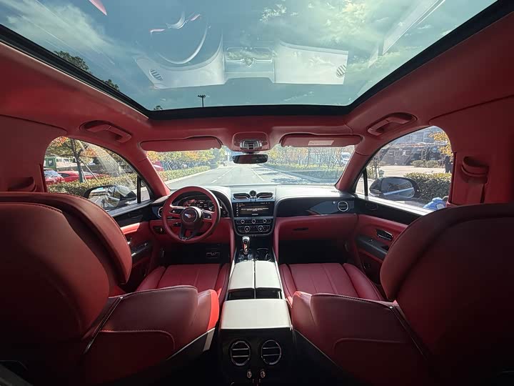 Фото 8 - Bentley Bentayga