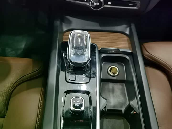 Фото 13 - Volvo S60