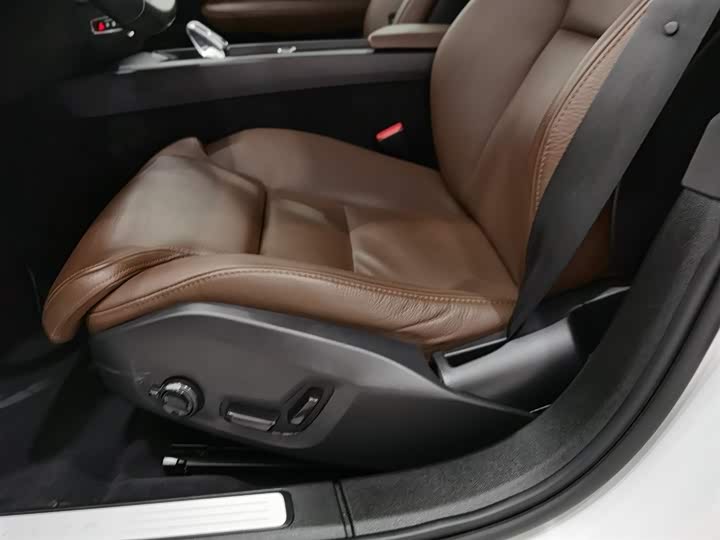 Фото 20 - Volvo S60