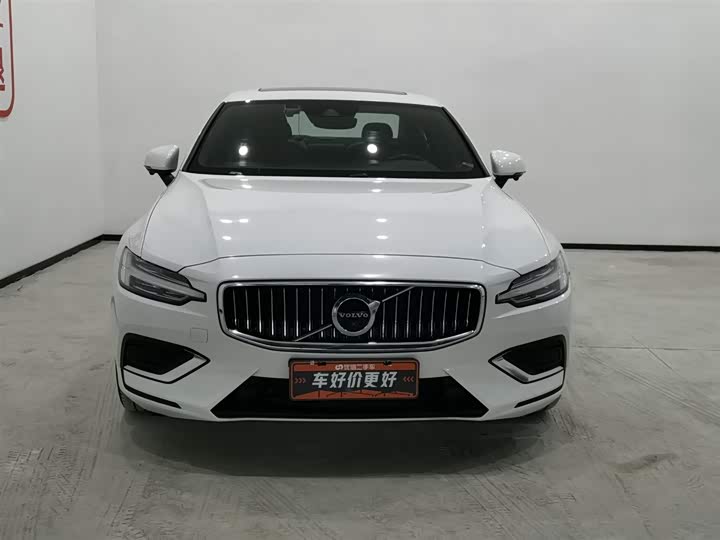 Фото 3 - Volvo S60