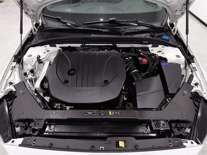 Фото 6 - Volvo S60