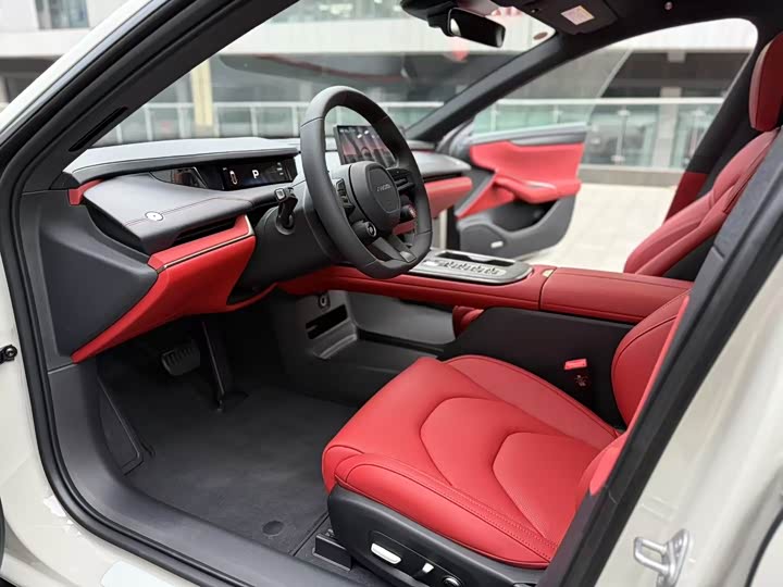 Фото 5 - Xiaomi SU7