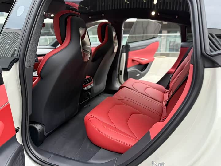 Фото 6 - Xiaomi SU7