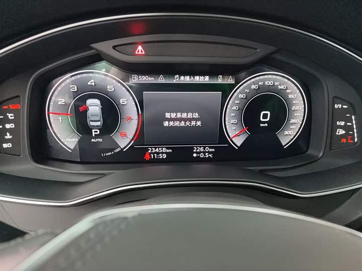 Фото 12 - Audi A6L