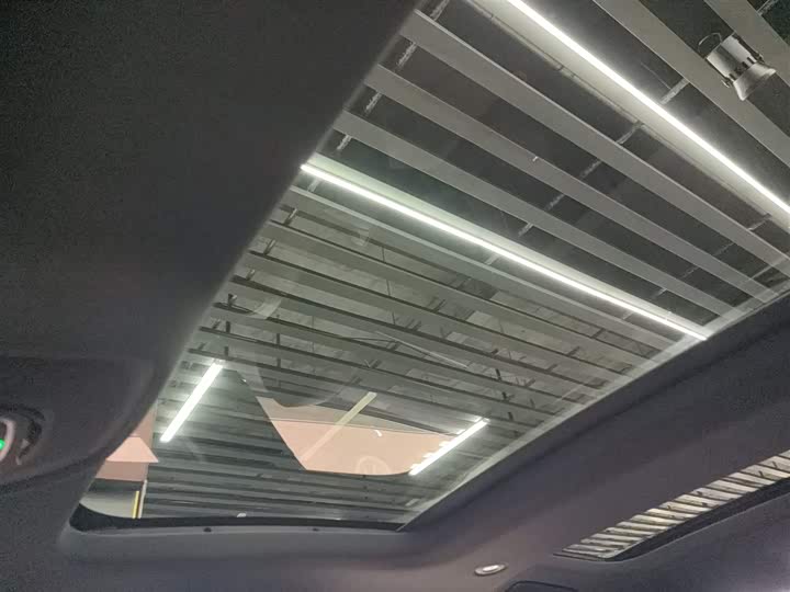 Фото 18 - Audi A6L